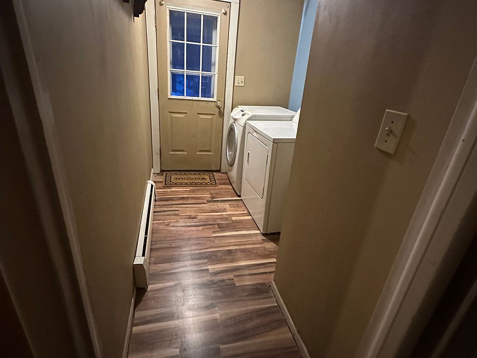 1st image of 64 Wells Farm Dr #1