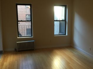 11611 Metropolitan Ave, Richmond Hill, NY 11418