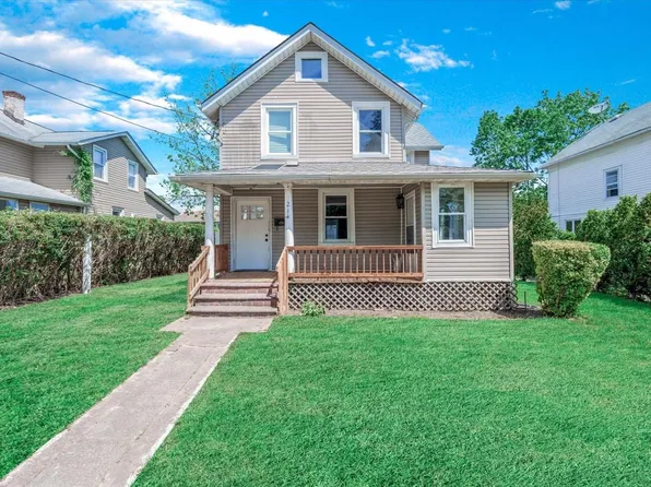 211 Belmont Avenue, Westbury, NY 11590