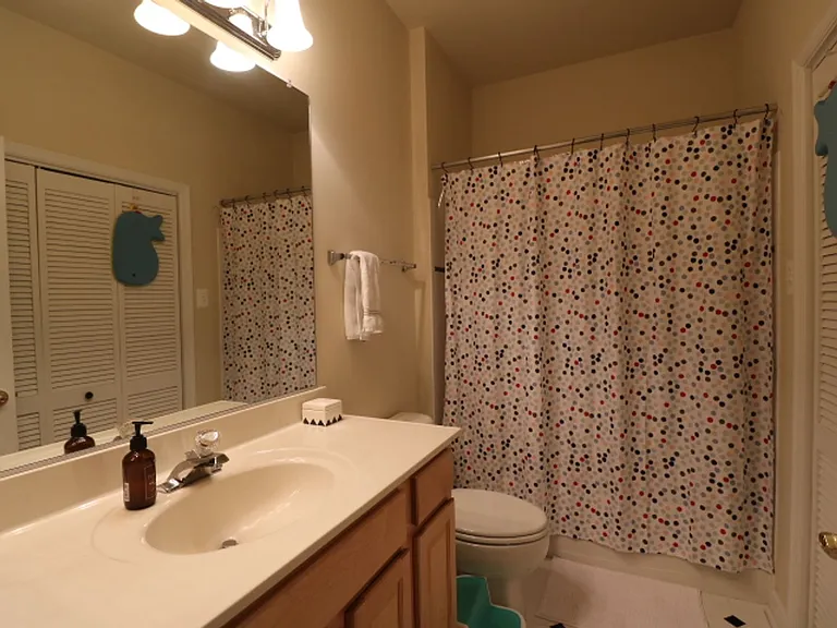 308 Garden View Sq — Photo 18