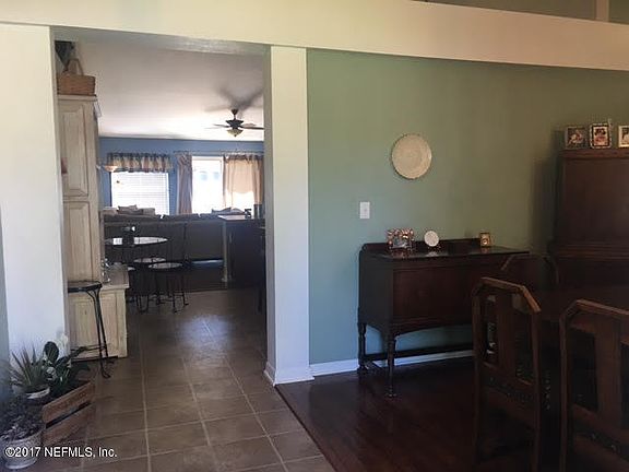 4th image of 501 Tannerstone Ct