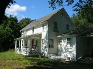 106 W Ramapo Rd, Garnerville, NY 10923