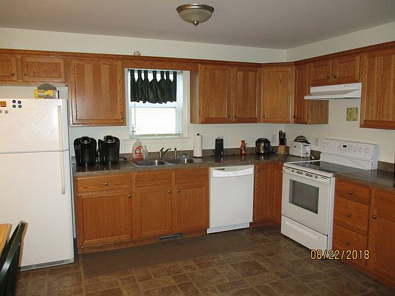4th image of 8 & 16 Lilly Ln