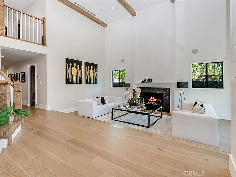 14803 Otsego St — Photo 4