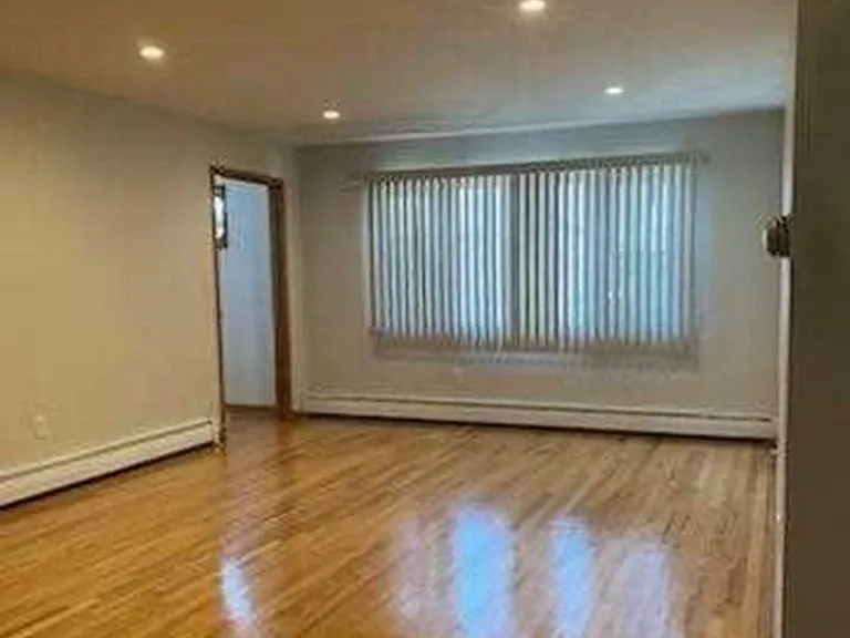 12 Main St #2 — Photo 1