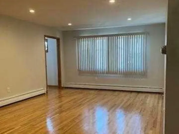 12 Main St #2, Garfield, NJ 07026