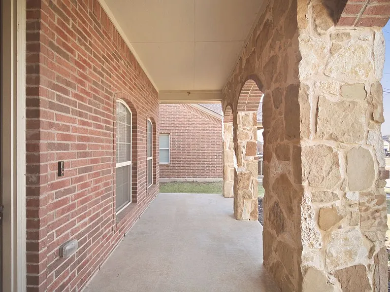 2306 Lucerne Dr — Photo 19