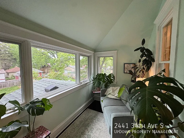 2441 34th Ave S — Photo 28