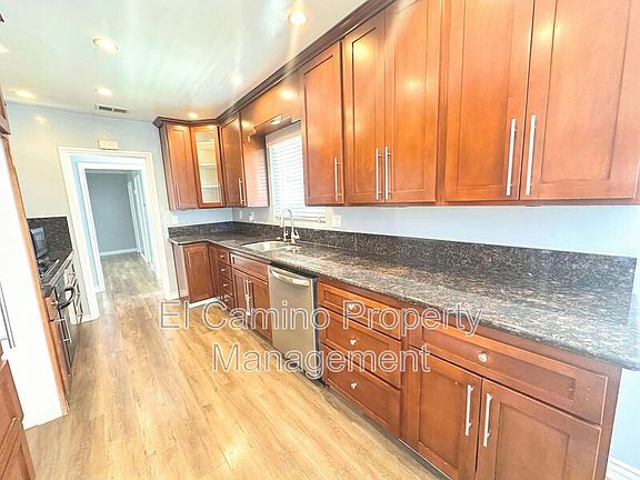 3rd image of 16149 Lisco St