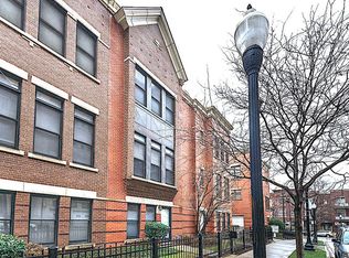 812 W 15th Pl, Chicago, IL 60608