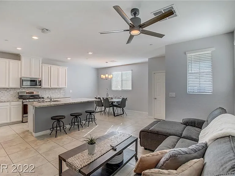827 E Spring Estates Ave — Photo 33
