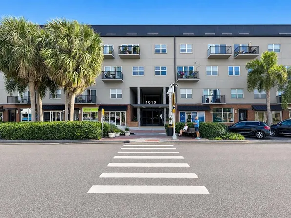 1010 Central Ave APT 218, Saint Petersburg, FL 33705