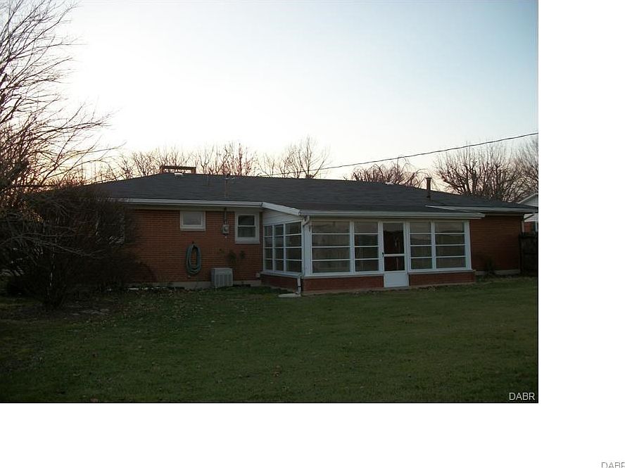 2nd image of 119 Anderson St