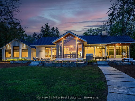 2nd image of 1016 Keeler Rd