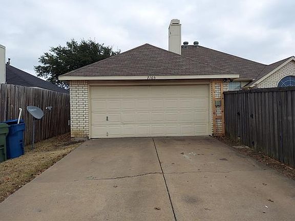 5th image of 7105 Dee Cole Dr
