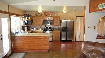 4th image of 5061 Crawford Dr