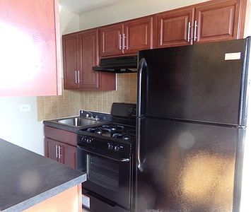1st image of 200 E 18th St APT 2E