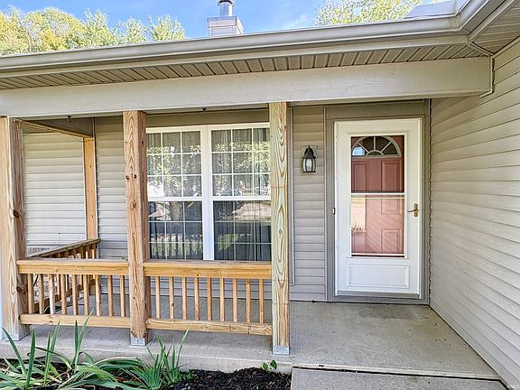 2nd image of 667 Harrison Cir