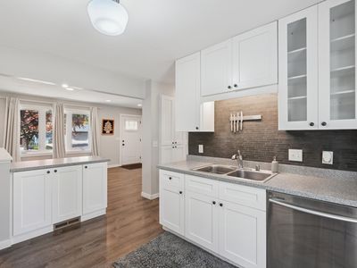 9605 10th Ave S, Bloomington, MN, 55420