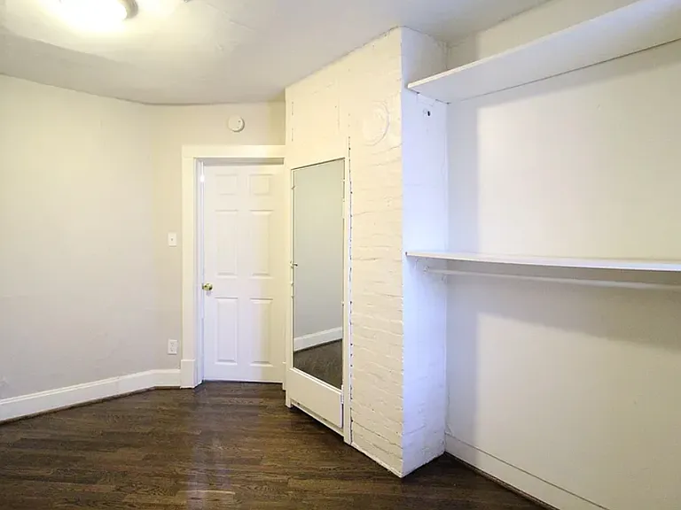 4613 Cambridge St — Photo 6