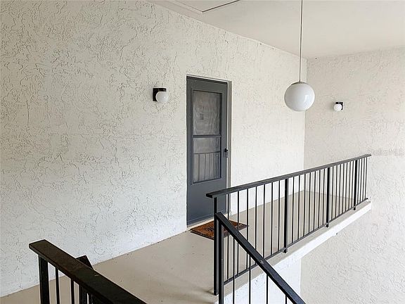 Home For Sale In Wimbledon Park