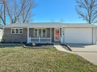 404 Birdie Hills Rd, Saint Peters, MO 63376
