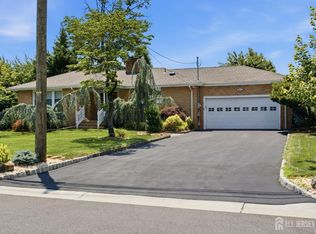 1520 Evelyn Ave, North Brunswick, NJ 08902