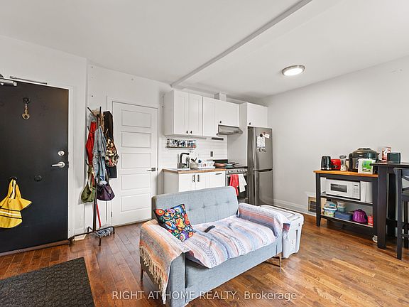 5th image of 2207 Queen St E #2