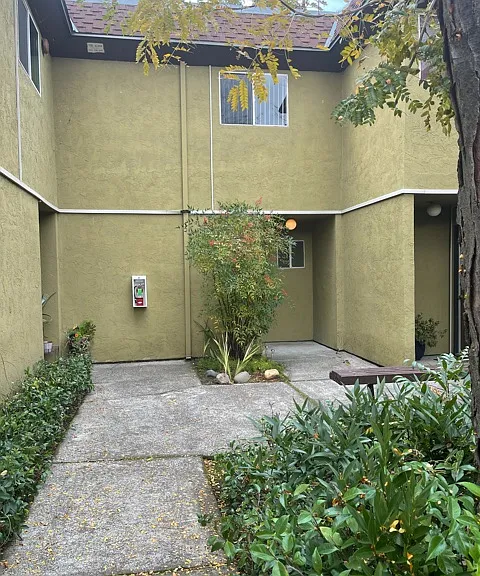Matanzas Garden Apartments — Photo 16