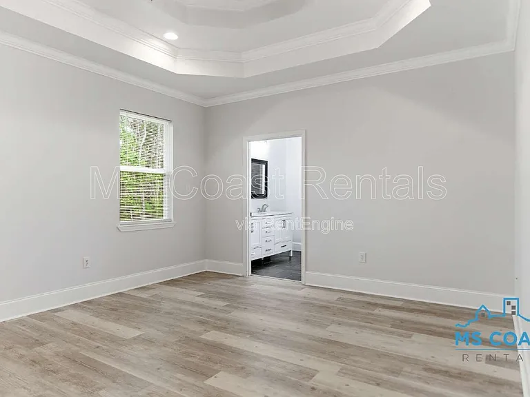 15334 Oak Creek Cv — Photo 13