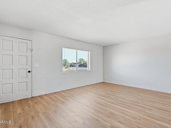 3rd image of 1301 E 29TH Avenue