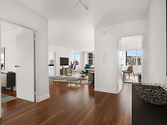 3rd image of 300 E 56th St APT 11K