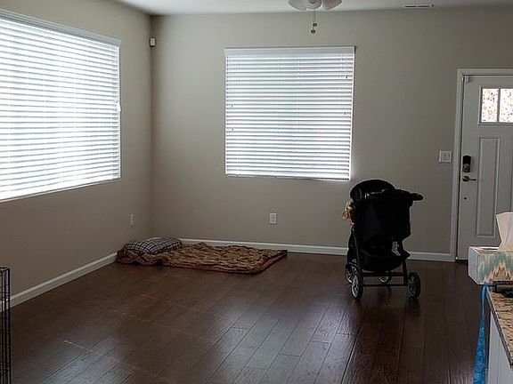 4th image of 3314 Hydra St NE
