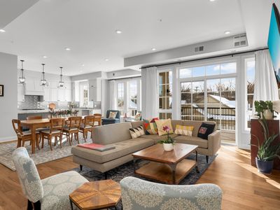 4901 Hawthorne Ct Ste 202, Edina, MN, 55436