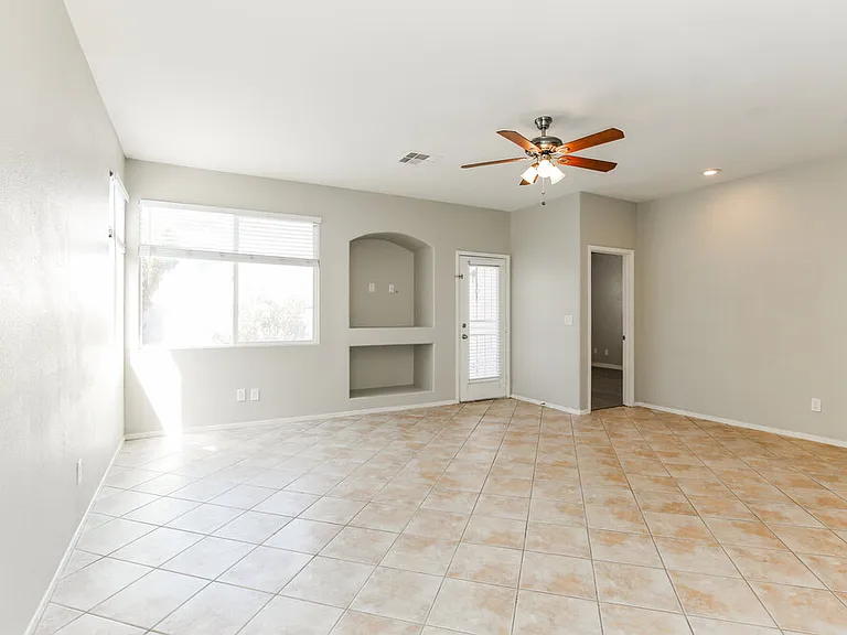 7636 Adornment Ct — Photo 4