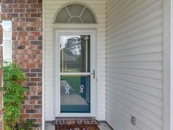 3rd image of 1351 Sterling Point Dr