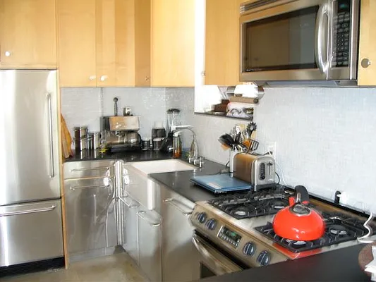 Rented by Corcoran | media 34