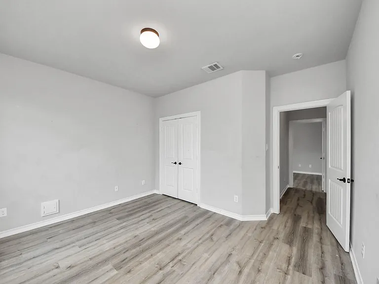 2310 Brett Ct — Photo 9