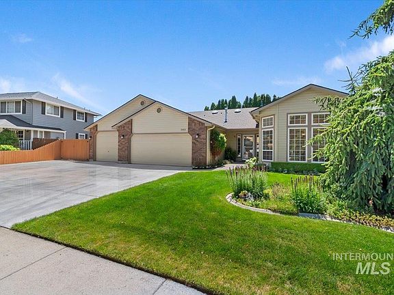 4th image of 3983 W Blue Creek Dr