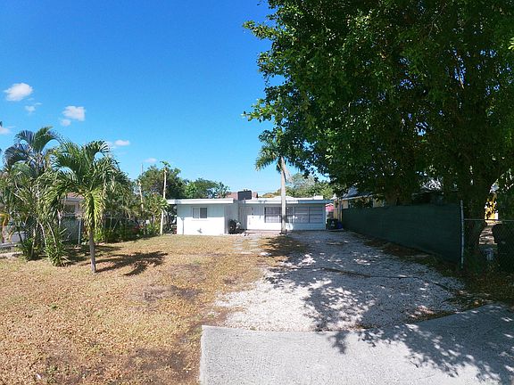 3rd image of 1720 Lavue Avenue