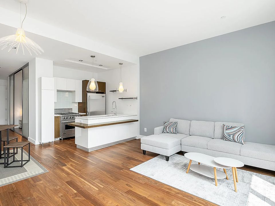 1st image of 217 51st Ave APT 405