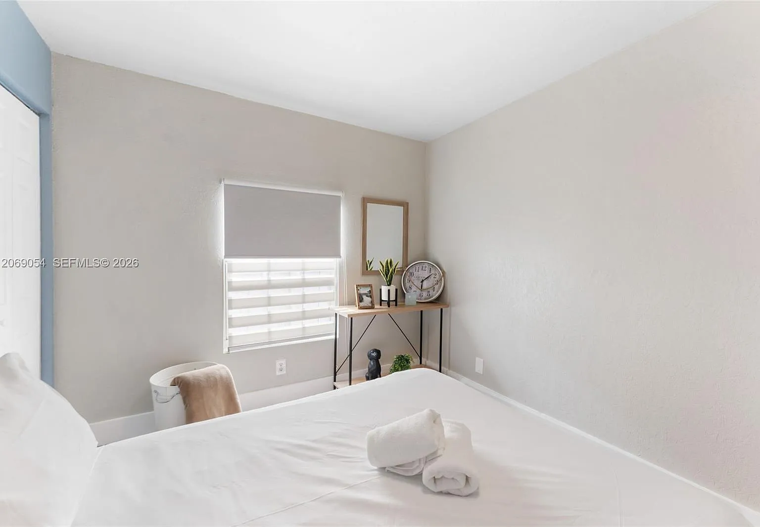 2 bed, 850 sqft, $2,200 — Photo 4