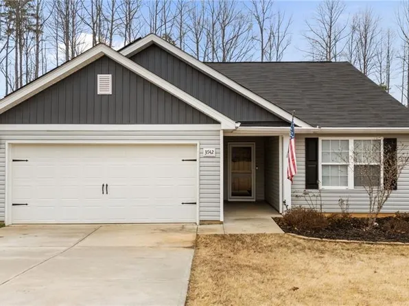 3742 Muddy Creek Ct, Winston Salem, NC 27107