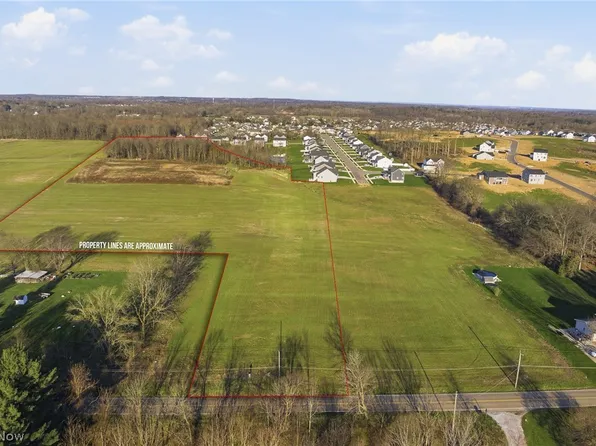 12083 Hoover Ave NW, Uniontown, OH 44685