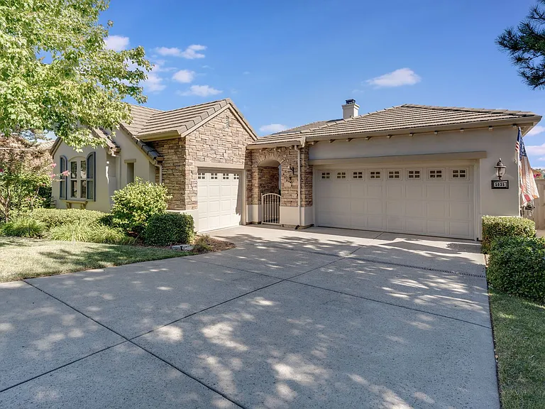 5035 Tesoro Way — Photo 7