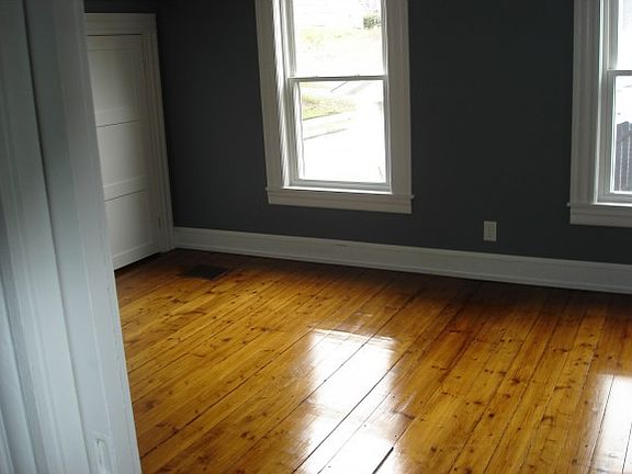 5th image of 22 Irasburg St