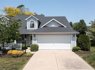 7281 Lilac Ct #13B, North Olmsted, OH 44070