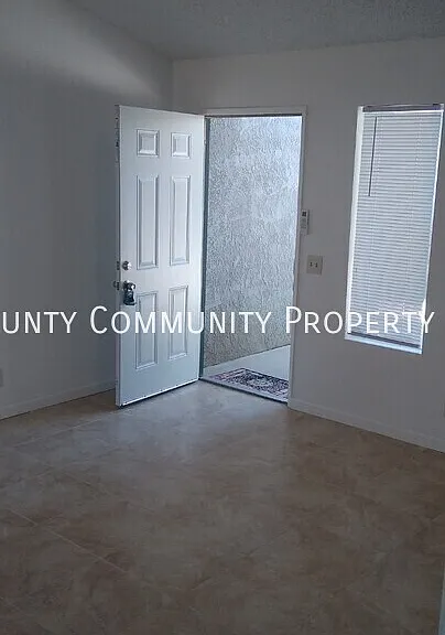 73856 Sunnyvale Dr #D — Photo 3