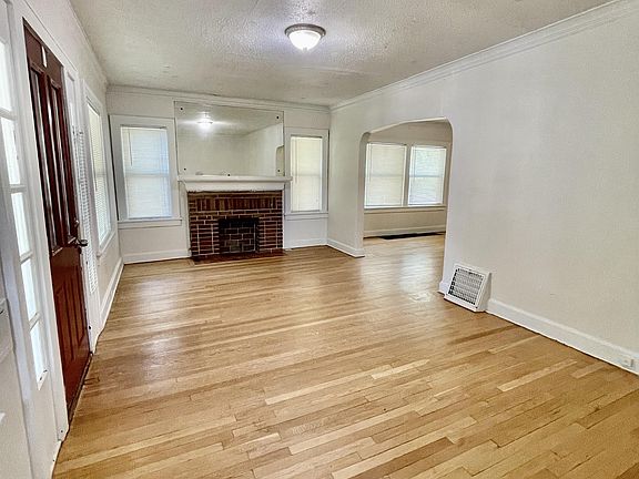 2nd image of 5101 Highland Ave