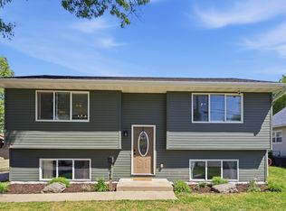 921 C Ave, Nevada, IA 50201